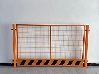 基坑护栏图片1 基坑护栏图片1