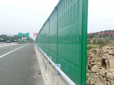 声屏障案例图片2 声屏障案例图片2